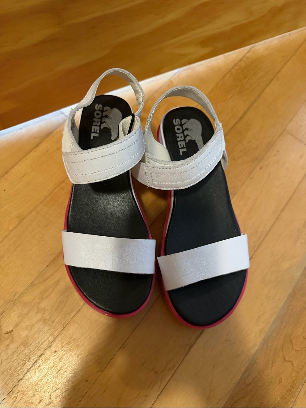 Sorel womens White Strap Sandals with Pink Trim